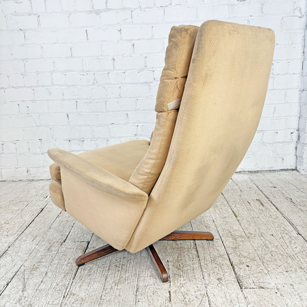 Mid-century Lounge on Rosewood Star Base
