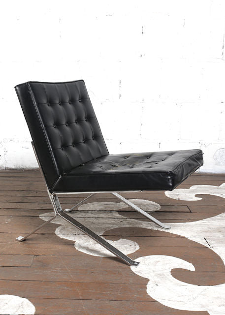 Mid-Century Slipper Chair